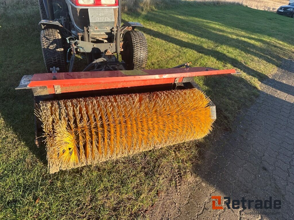 Yanmar YT001 traktor - Machine agricole: photos 4 Yanmar YT001 traktor - Machine agricole: photos 4