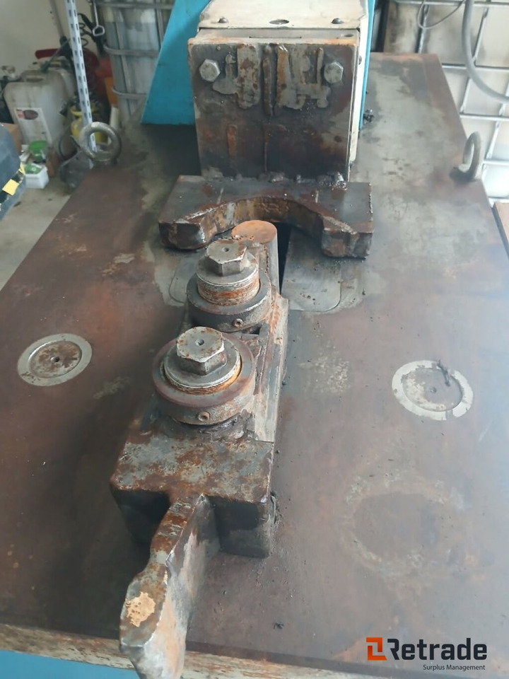 Bøyemaskin for armeringsjern - Matériel industriel: photos 4 Bøyemaskin for armeringsjern - Matériel industriel: photos 4