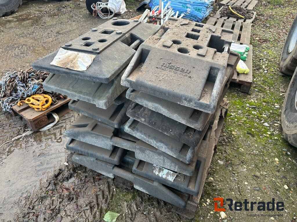 Plast klodser til hegn - Matériel de chantier: photos 1 Plast klodser til hegn - Matériel de chantier: photos 1