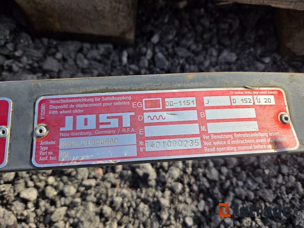Skjutbar Vändskiva Jost - Sellette d'attelage pour Camion: photos 4 Skjutbar Vändskiva Jost - Sellette d'attelage pour Camion: photos 4