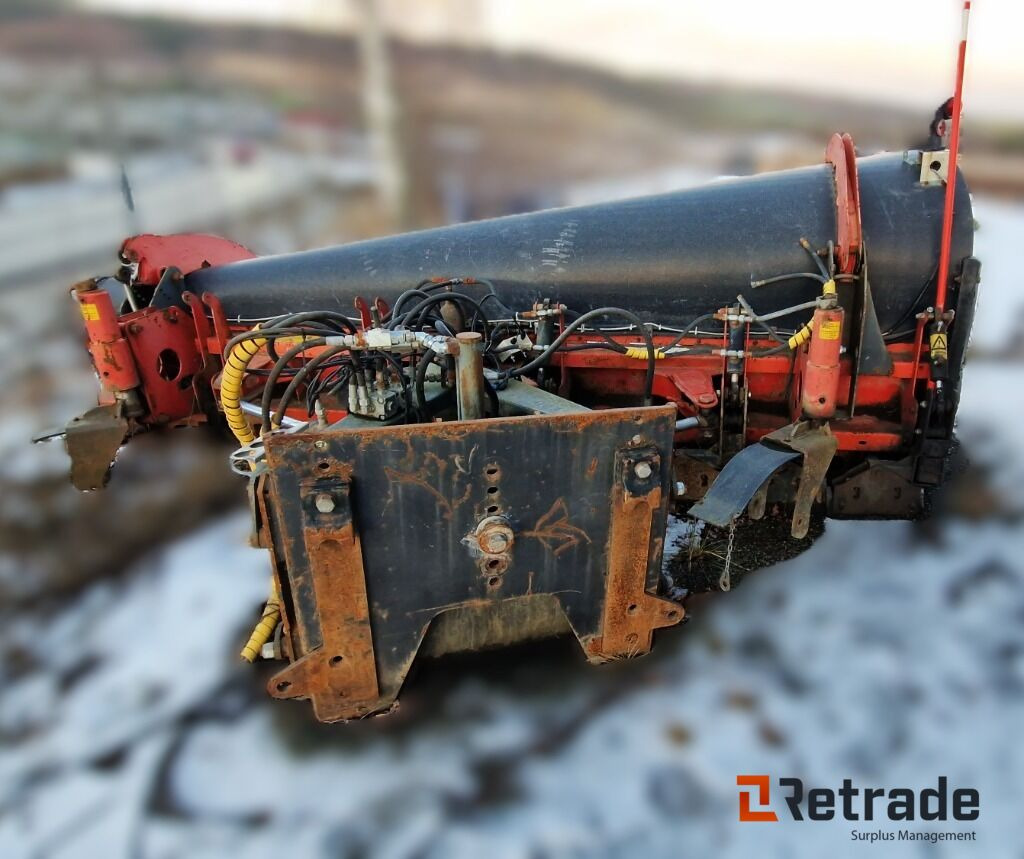 Snøryddingsutstyr Sand og saltspreder - Matériel de chantier: photos 5 Snøryddingsutstyr Sand og saltspreder - Matériel de chantier: photos 5