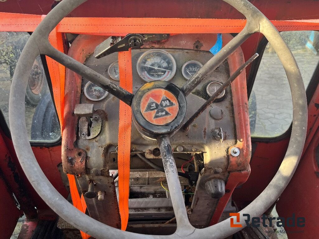 Tracteur agricole Traktor Massey Ferguson 175 Traktor: photos 11