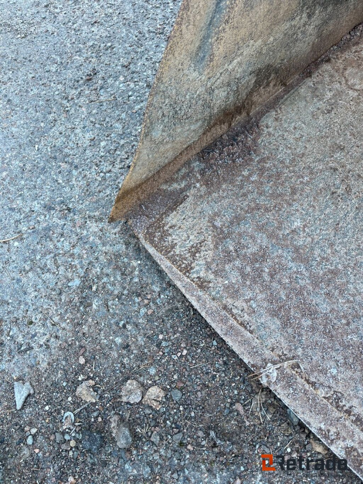 Traktorskuffe m/ Trimafeste - Godet pour chargeur: photos 4 Traktorskuffe m/ Trimafeste - Godet pour chargeur: photos 4