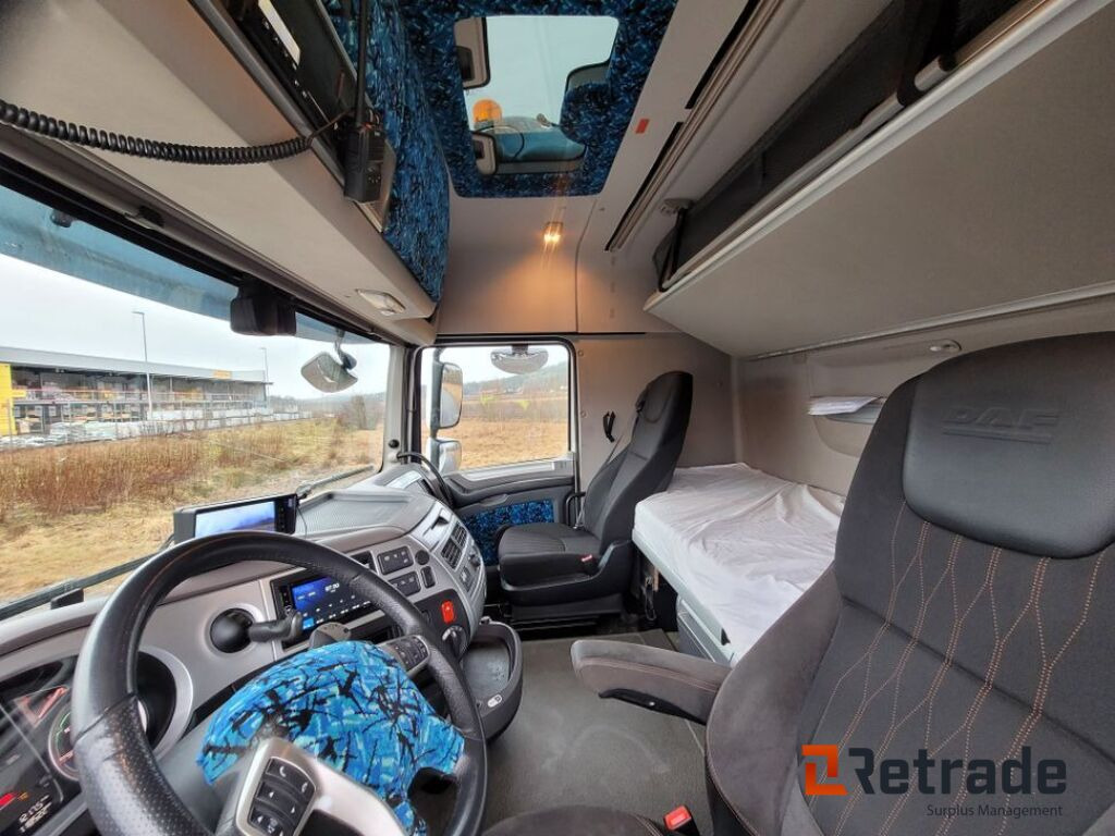Tridem lastväxlare med flak Daf XF530 FAW Euro 6, låga mil -2022 - Camion benne: photos 5 Tridem lastväxlare med flak Daf XF530 FAW Euro 6, låga mil -2022 - Camion benne: photos 5