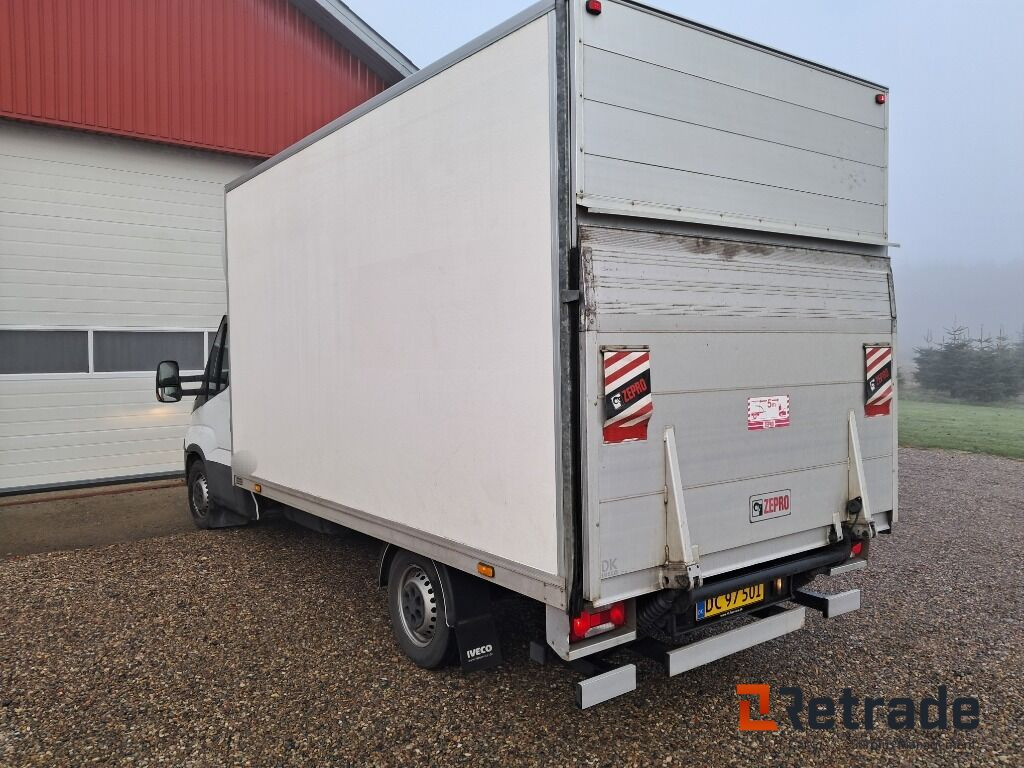 Varevogn Iveco 35s18 3,0d Wb4100 Aut. - Voiture: photos 5 Varevogn Iveco 35s18 3,0d Wb4100 Aut. - Voiture: photos 5
