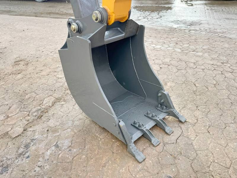 Tractopelle neuf Case 570SV 4WD - 4/1 Bucket / Telescopic Boom / AC: photos 18