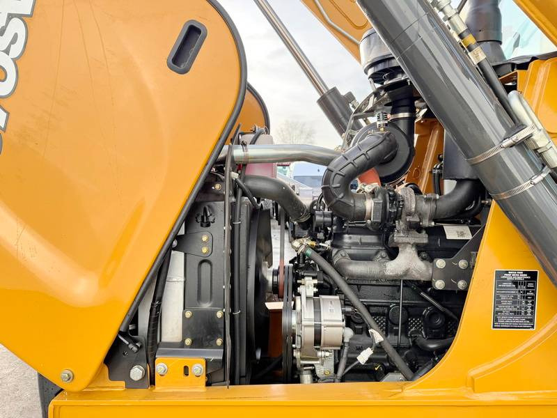 Tractopelle neuf Case 570SV 4WD - 4/1 Bucket / Telescopic Boom / AC: photos 19
