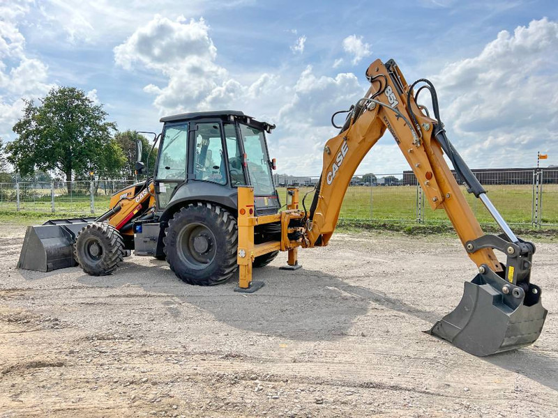 Case 851FX Plus 4WD - New / Unused / Telescopic - Tractopelle: photos 2 Case 851FX Plus 4WD - New / Unused / Telescopic - Tractopelle: photos 2