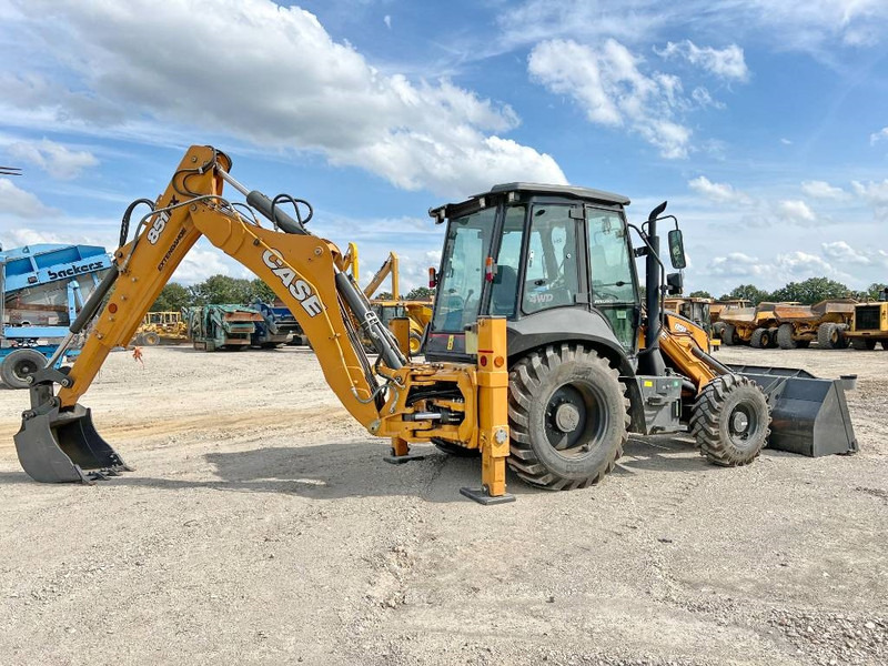 Case 851FX Plus 4WD - New / Unused / Telescopic - Tractopelle: photos 3 Case 851FX Plus 4WD - New / Unused / Telescopic - Tractopelle: photos 3