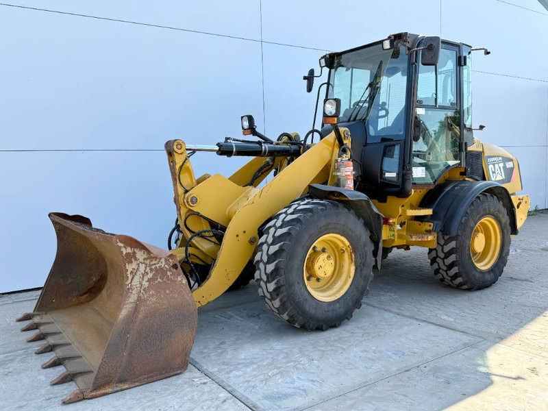Cat 908H - Quick Coupler / Automatic Greasing - Chargeuse sur pneus: photos 2 Cat 908H - Quick Coupler / Automatic Greasing - Chargeuse sur pneus: photos 2