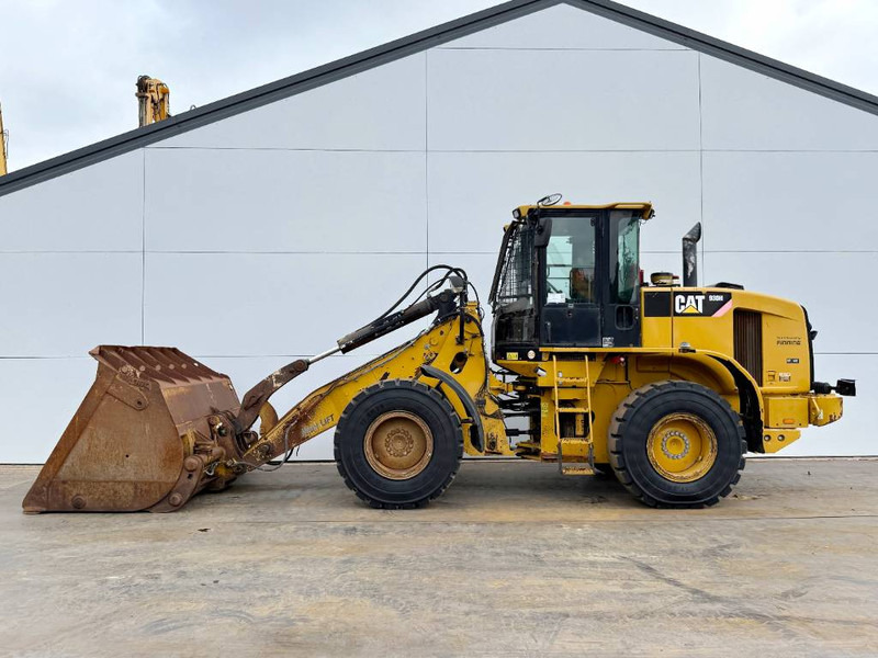 Cat 930H - New Tires / High-tip Bucket / Auto Greasing - Chargeuse sur pneus: photos 1 Cat 930H - New Tires / High-tip Bucket / Auto Greasing - Chargeuse sur pneus: photos 1