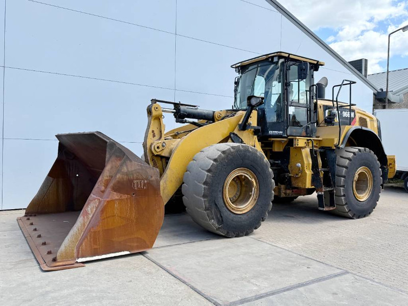 Cat 966M - German Machine / 3rd Function / Auto Lube - Chargeuse sur pneus: photos 2 Cat 966M - German Machine / 3rd Function / Auto Lube - Chargeuse sur pneus: photos 2