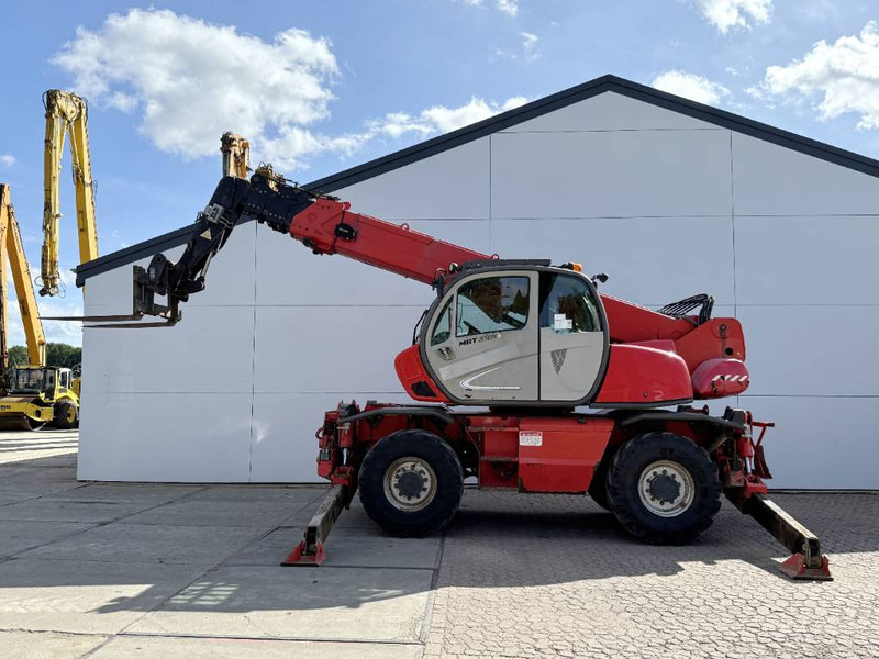 Manitou MRT2150+ Privilege - Remote Control / 4x4x4 / AC - Chariot télescopique: photos 2 Manitou MRT2150+ Privilege - Remote Control / 4x4x4 / AC - Chariot télescopique: photos 2