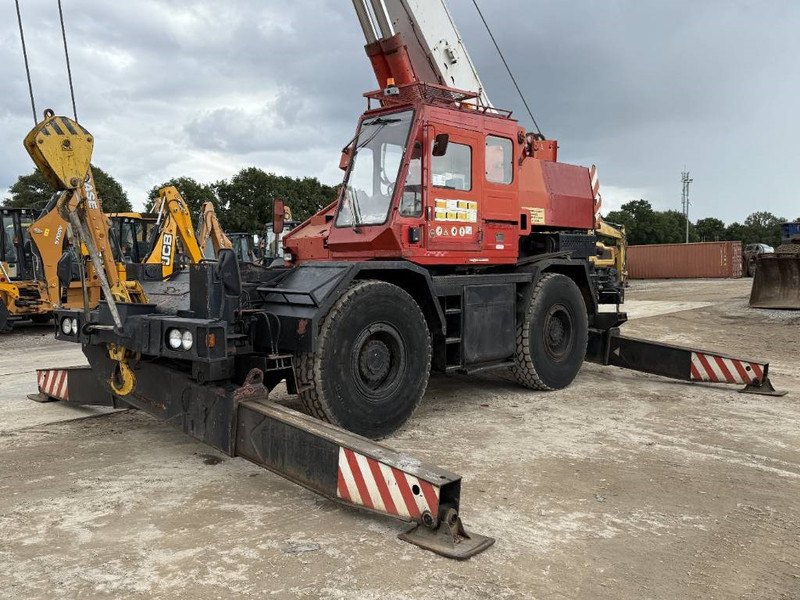Tadano TR300E-1 - 4 Wheel Steering / 28.1m Boom + 12m Jib - Grue automotrice lente: photos 3 Tadano TR300E-1 - 4 Wheel Steering / 28.1m Boom + 12m Jib - Grue automotrice lente: photos 3