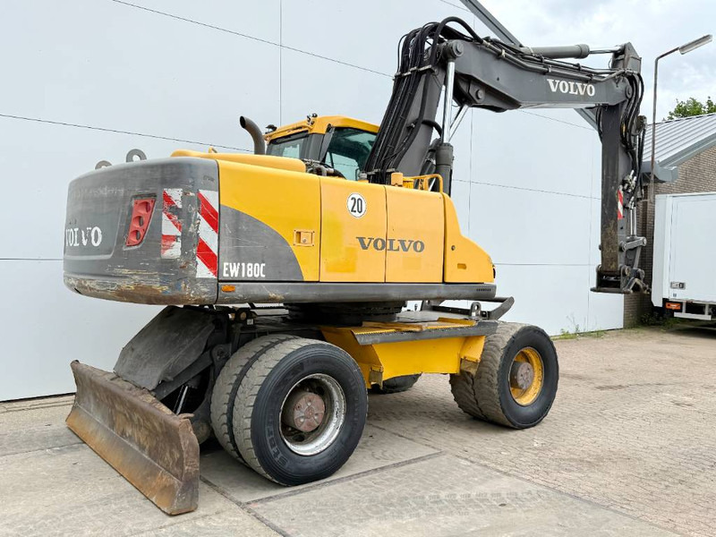 Pelle sur pneus Volvo EW180C - Dutch Machine / Triple Boom: photos 5