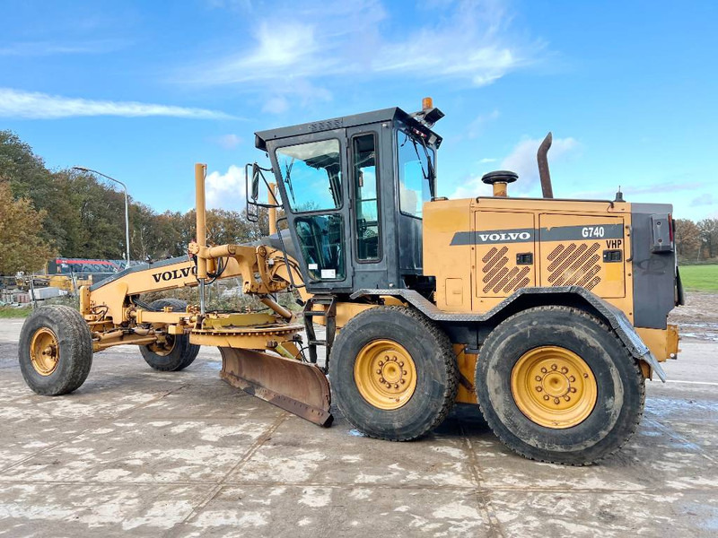Volvo G740B - Good Working Condition / Multiple Units - Niveleuse: photos 2 Volvo G740B - Good Working Condition / Multiple Units - Niveleuse: photos 2