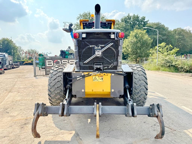 Volvo G970 - Good Condition / 3 Tine Ripper - Niveleuse: photos 3 Volvo G970 - Good Condition / 3 Tine Ripper - Niveleuse: photos 3