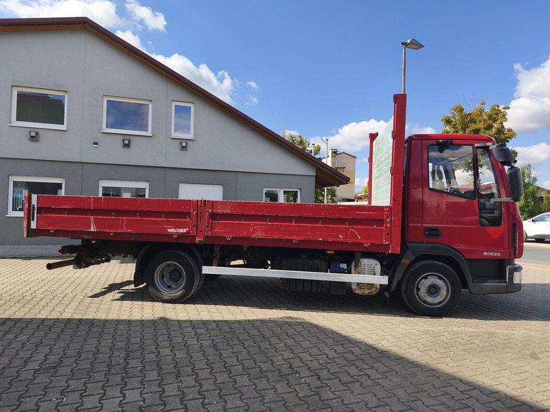 Iveco ML80E22 Pritsche Euro 5 4x2 3-Sitzer(3) - Camion plateau: photos 4 Iveco ML80E22 Pritsche Euro 5 4x2 3-Sitzer(3) - Camion plateau: photos 4