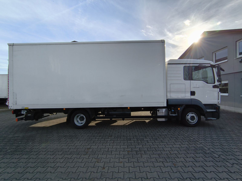 MAN TGL 8.190 Koffer gFH AHK LBW Euro 6 4x2 (11) TÜV NEU - Camion fourgon: photos 4 MAN TGL 8.190 Koffer gFH AHK LBW Euro 6 4x2 (11) TÜV NEU - Camion fourgon: photos 4
