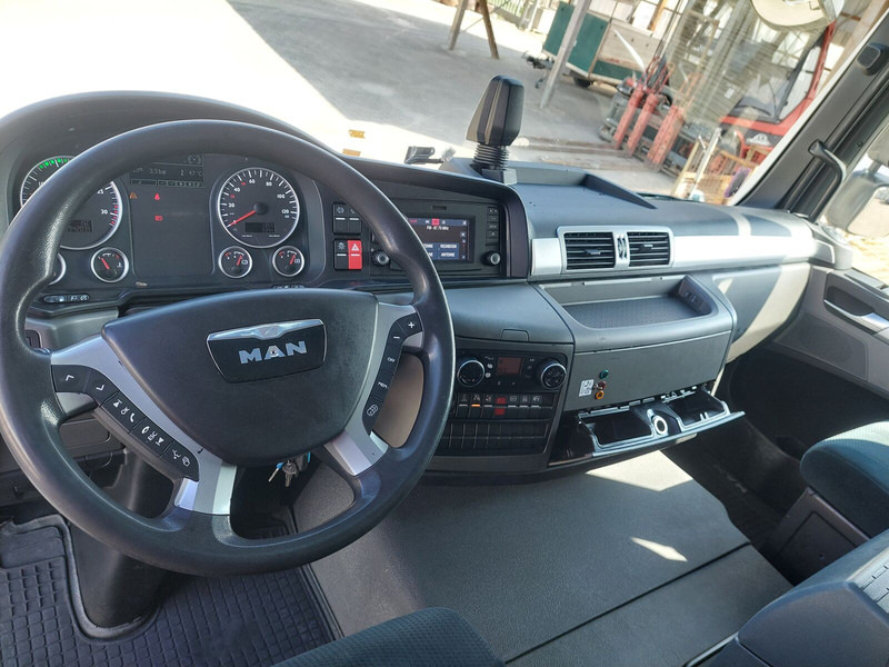 Camion à rideaux coulissants MAN TGL 8.220 Edscha Gardine Jumbo: photos 13 Camion à rideaux coulissants MAN TGL 8.220 Edscha Gardine Jumbo: photos 13