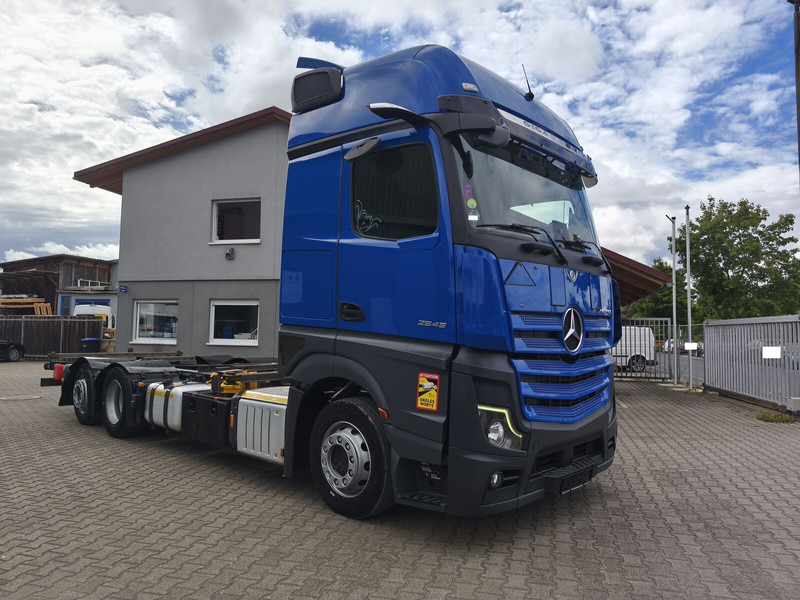 Mercedes-Benz Actros 2545 BDF - Camion porte-conteneur/ Caisse mobile: photos 2 Mercedes-Benz Actros 2545 BDF - Camion porte-conteneur/ Caisse mobile: photos 2