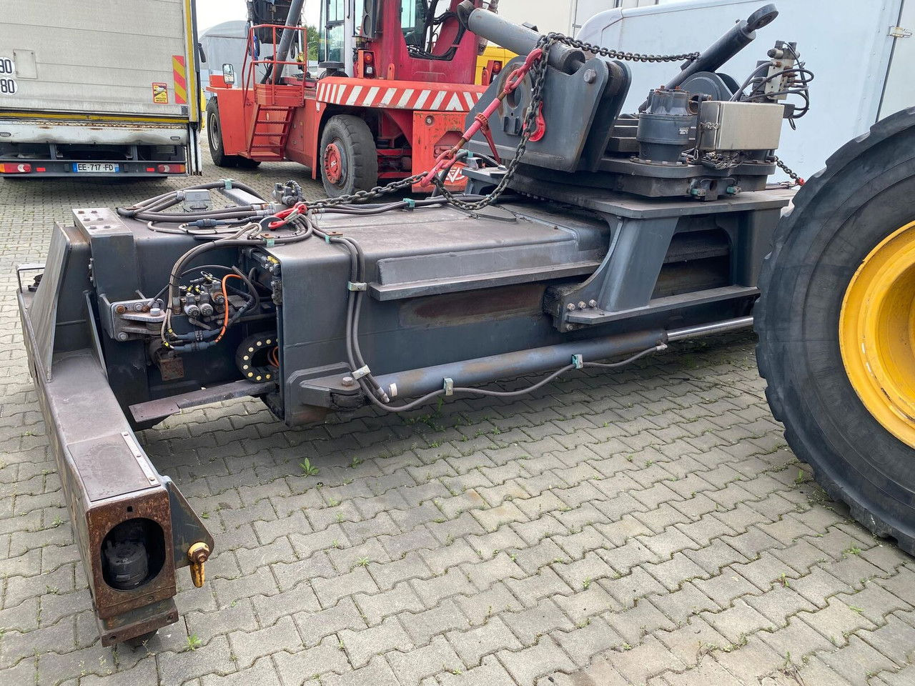 Diversen 817-8787 / 45000KG / 1 Owner / Fully Functional Elme 817-8787 / 45000KG - Accessoire pour Reach stacker: photos 5 Diversen 817-8787 / 45000KG / 1 Owner / Fully Functional Elme 817-8787 / 45000KG - Accessoire pour Reach stacker: photos 5
