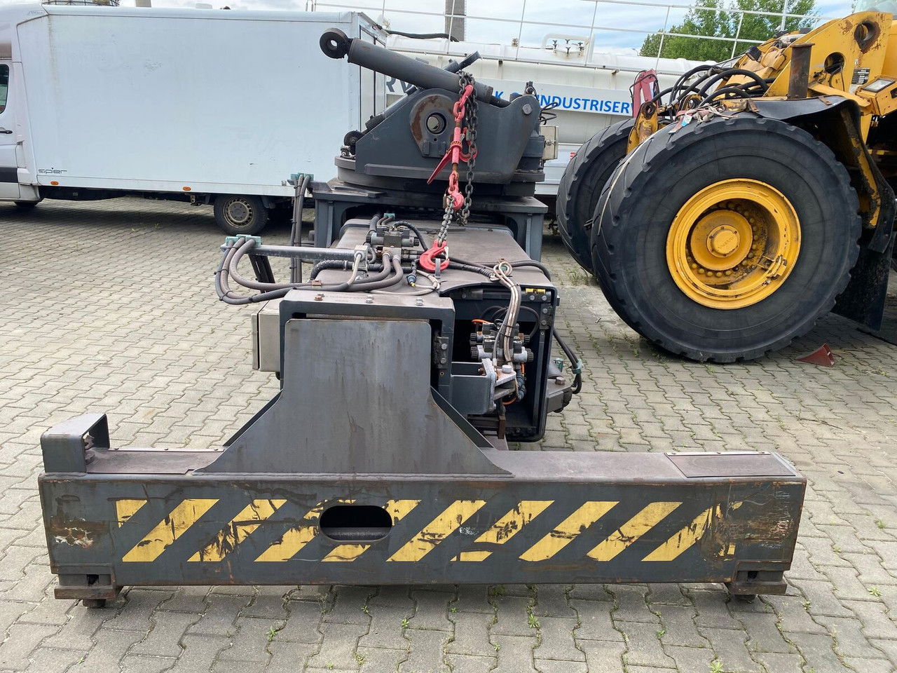 Diversen 817-8787 / 45000KG / 1 Owner / Fully Functional Elme 817-8787 / 45000KG - Accessoire pour Reach stacker: photos 2 Diversen 817-8787 / 45000KG / 1 Owner / Fully Functional Elme 817-8787 / 45000KG - Accessoire pour Reach stacker: photos 2
