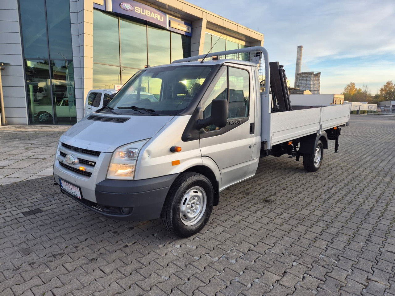 Ford Transit 350 2.4 TDCi / Very Strong Hiab / 1 Owner / Serviced - Utilitaire plateau: photos 1 Ford Transit 350 2.4 TDCi / Very Strong Hiab / 1 Owner / Serviced - Utilitaire plateau: photos 1