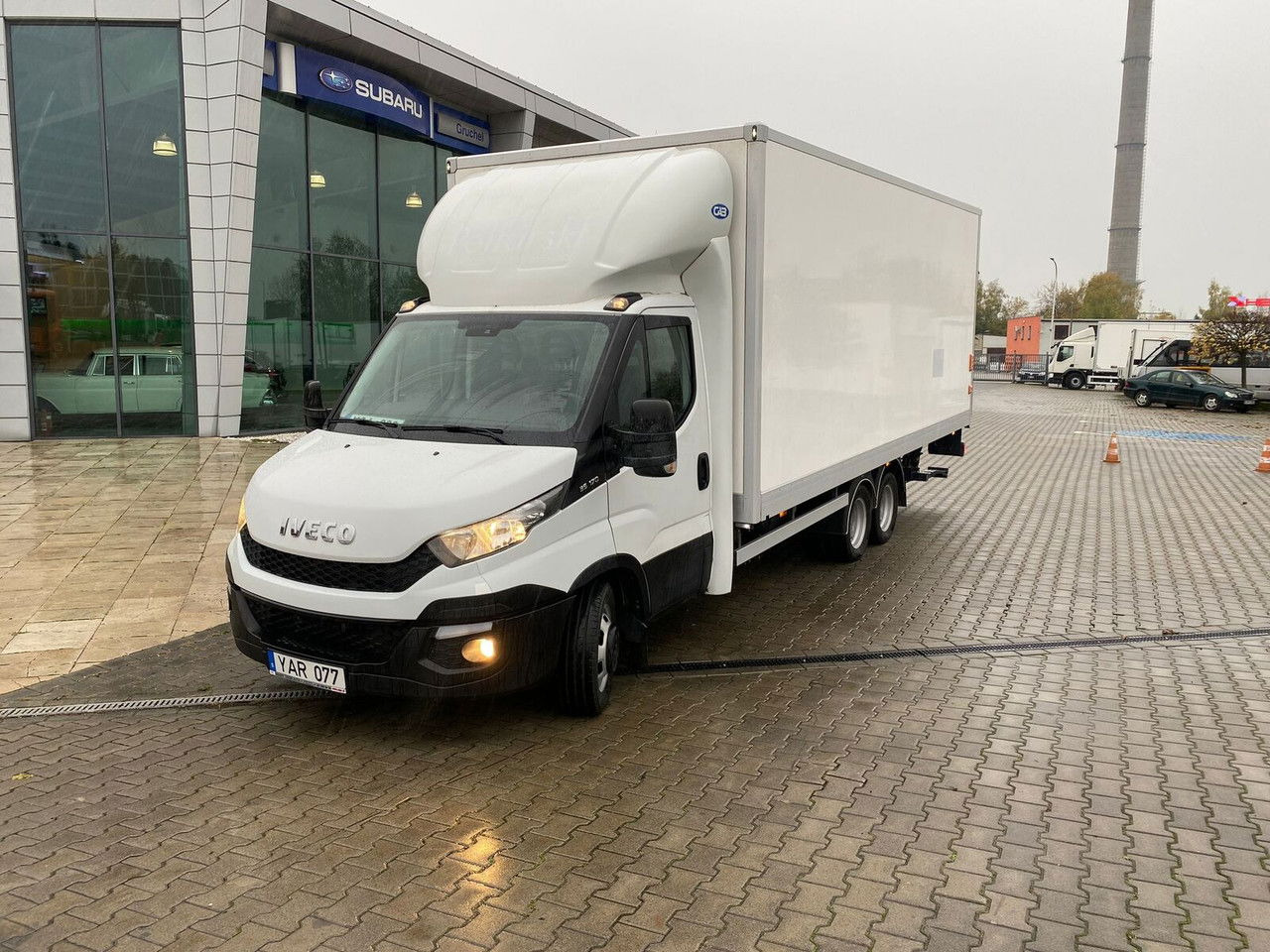 Iveco Daily 35C18 35C180 / NEW Service / Trailer / Euro 6 - Camion fourgon: photos 1 Iveco Daily 35C18 35C180 / NEW Service / Trailer / Euro 6 - Camion fourgon: photos 1