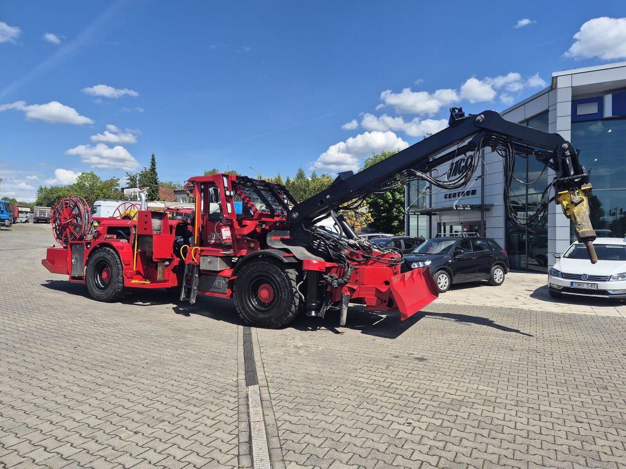 JAMA SBU8000 / Epirco Hammer / Scaler / Serviced Jama SBU8000 / Epirco Hammer / Scaler / Serviced - Machine d'exploitation minière: photos 3 JAMA SBU8000 / Epirco Hammer / Scaler / Serviced Jama SBU8000 / Epirco Hammer / Scaler / Serviced - Machine d'exploitation minière: photos 3