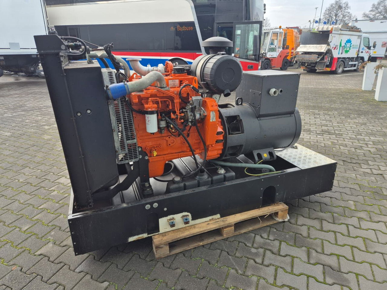 Groupe électrogène neuf Mecc Alte ECP34 2S4 - FTP Engine,126kVA,New oils, filters, L Mecc Alte ECP34 2S4 - FTP Engine,126kVA,New oils, filters, Like New: photos 8