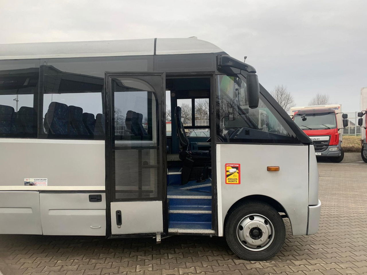 Crédit-bail de  Mercedes-Benz Vario 814 814D, Mediano, Cibro, Vario,33 seats, E4, Wide Body Mercedes-Benz Vario 814 814D, Mediano, Cibro, Vario,33 seats, E4, Wide Body: photos 8