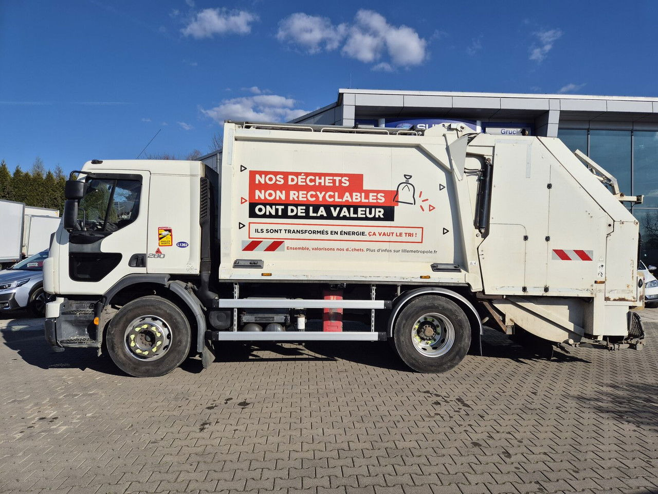 Volvo FE 280 13M3 / Geesinknorba / Euro 6 / 3 Seats Volvo FE 280 13M3 / Geesinknorba / Euro 6 / 3 Seats - Benne à ordures ménagères: photos 5 Volvo FE 280 13M3 / Geesinknorba / Euro 6 / 3 Seats Volvo FE 280 13M3 / Geesinknorba / Euro 6 / 3 Seats - Benne à ordures ménagères: photos 5