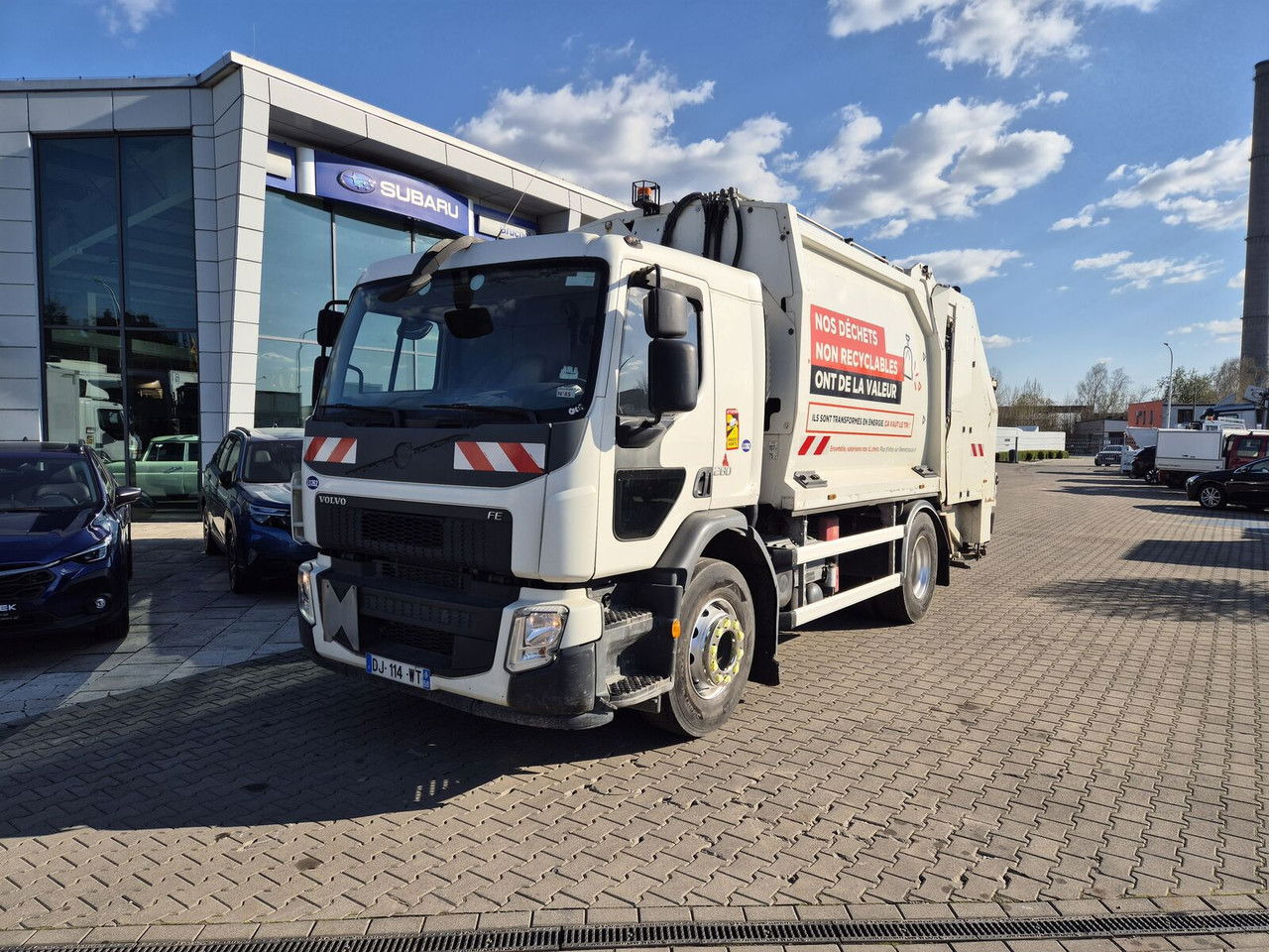 Volvo FE 280 13M3 / Geesinknorba / Euro 6 / 3 Seats Volvo FE 280 13M3 / Geesinknorba / Euro 6 / 3 Seats - Benne à ordures ménagères: photos 1 Volvo FE 280 13M3 / Geesinknorba / Euro 6 / 3 Seats Volvo FE 280 13M3 / Geesinknorba / Euro 6 / 3 Seats - Benne à ordures ménagères: photos 1