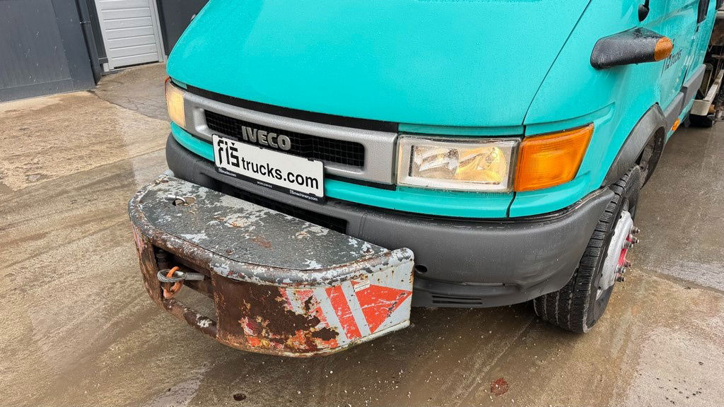 Iveco Daily 65 C15 stake body - Hiab 045-3 - 7.5M - Autre matériel: photos 2 Iveco Daily 65 C15 stake body - Hiab 045-3 - 7.5M - Autre matériel: photos 2