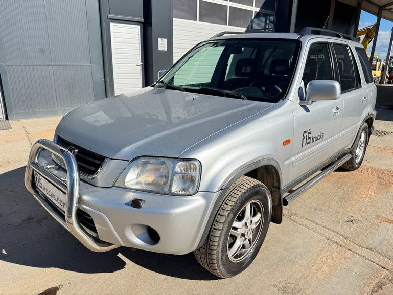 Honda CRV 2.0 - Petrol - AIR Condition - 5 Doors - SUV: photos 1 Honda CRV 2.0 - Petrol - AIR Condition - 5 Doors - SUV: photos 1