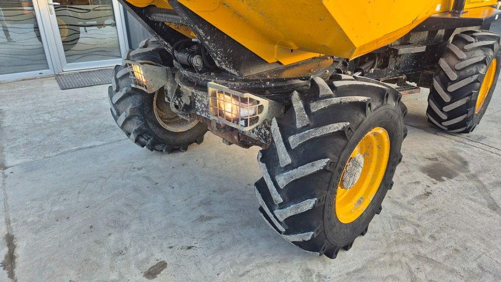 JCB 6TST - 2016 Year - 1585 Working Hours - Mini tombereau: photos 2 JCB 6TST - 2016 Year - 1585 Working Hours - Mini tombereau: photos 2