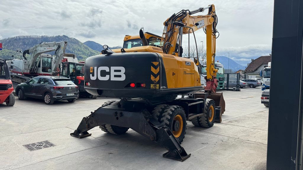 JCB JS175W - 2019 Year - 6640 Hours - Stabilizers - Pelle sur pneus: photos 2 JCB JS175W - 2019 Year - 6640 Hours - Stabilizers - Pelle sur pneus: photos 2