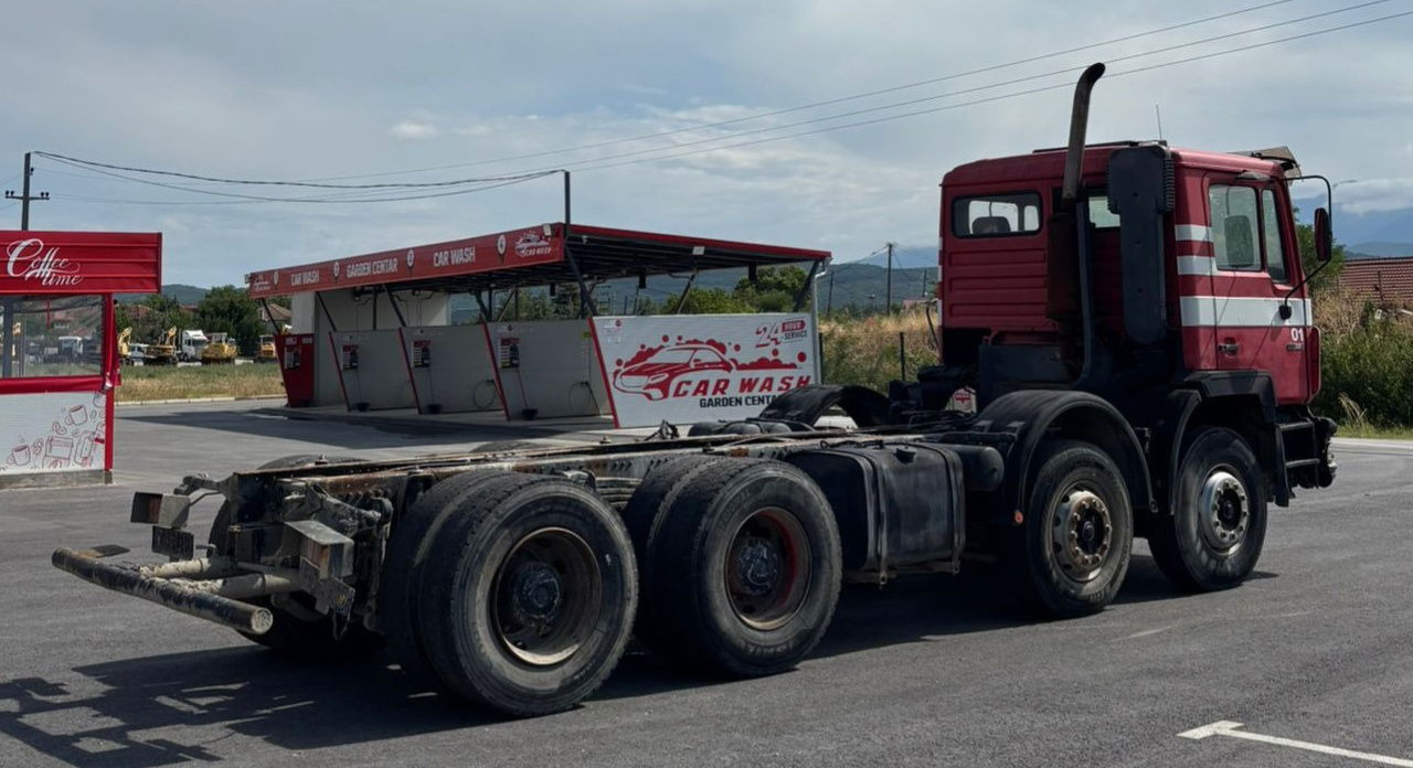 MAN 32.322 8x4 chassis - spring - Châssis cabine: photos 3 MAN 32.322 8x4 chassis - spring - Châssis cabine: photos 3