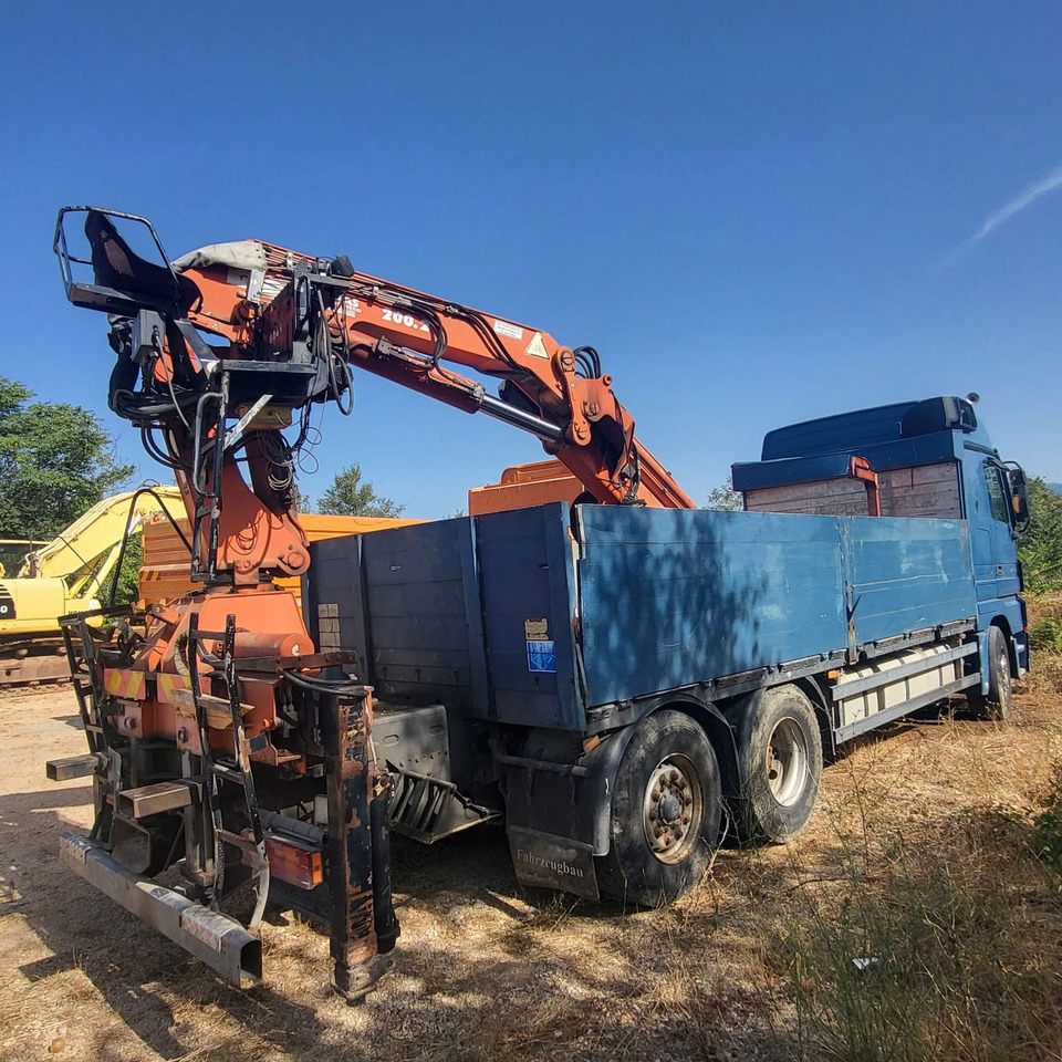 Mercedes-Benz Actros 2546 L 6x2 stake body - crane Atlas 200.2 - Camion plateau, Camion grue: photos 3 Mercedes-Benz Actros 2546 L 6x2 stake body - crane Atlas 200.2 - Camion plateau, Camion grue: photos 3