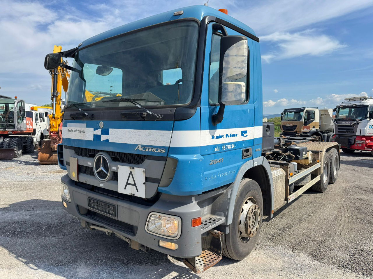 Mercedes-Benz Actros 2641 6x4 hiab abroll tipper - spring - Camion porte-conteneur/ Caisse mobile: photos 1 Mercedes-Benz Actros 2641 6x4 hiab abroll tipper - spring - Camion porte-conteneur/ Caisse mobile: photos 1