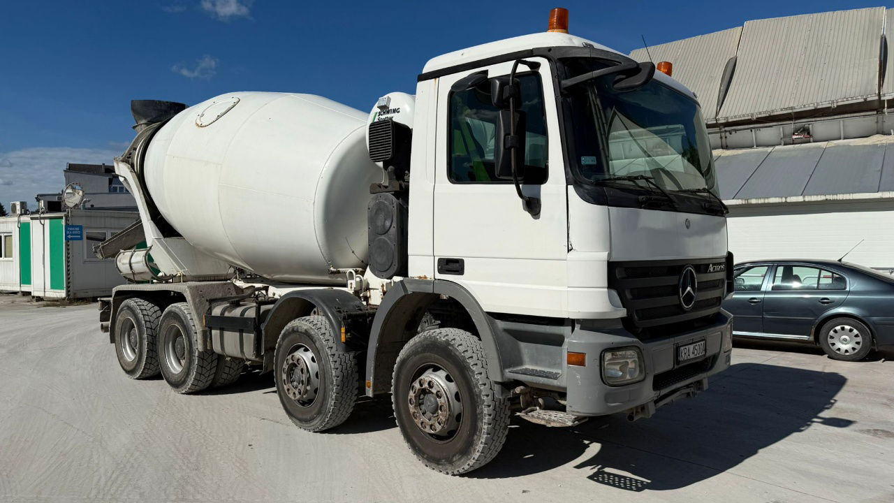 Mercedes-Benz Actros 3532 8x4 beton Schwing mixer 10m3 - Camion malaxeur: photos 1 Mercedes-Benz Actros 3532 8x4 beton Schwing mixer 10m3 - Camion malaxeur: photos 1