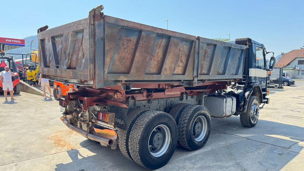 Scania 112 6x4 tipper - full spring - Camion benne: photos 5 Scania 112 6x4 tipper - full spring - Camion benne: photos 5