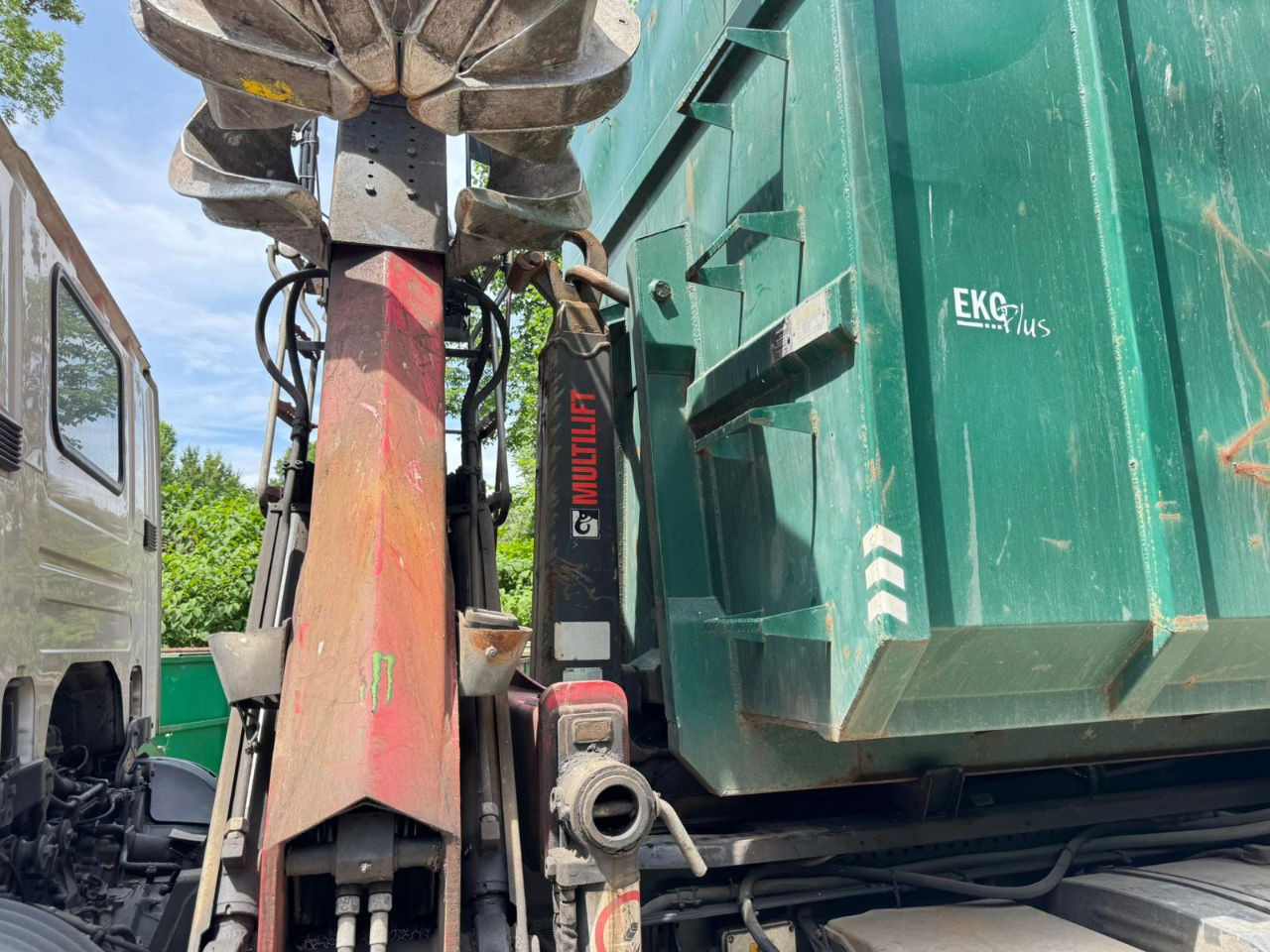 Scania P 410 6x2 penz crane 12Z + abroll multilift + scissors - steering axle - Camion porte-conteneur/ Caisse mobile: photos 3 Scania P 410 6x2 penz crane 12Z + abroll multilift + scissors - steering axle - Camion porte-conteneur/ Caisse mobile: photos 3