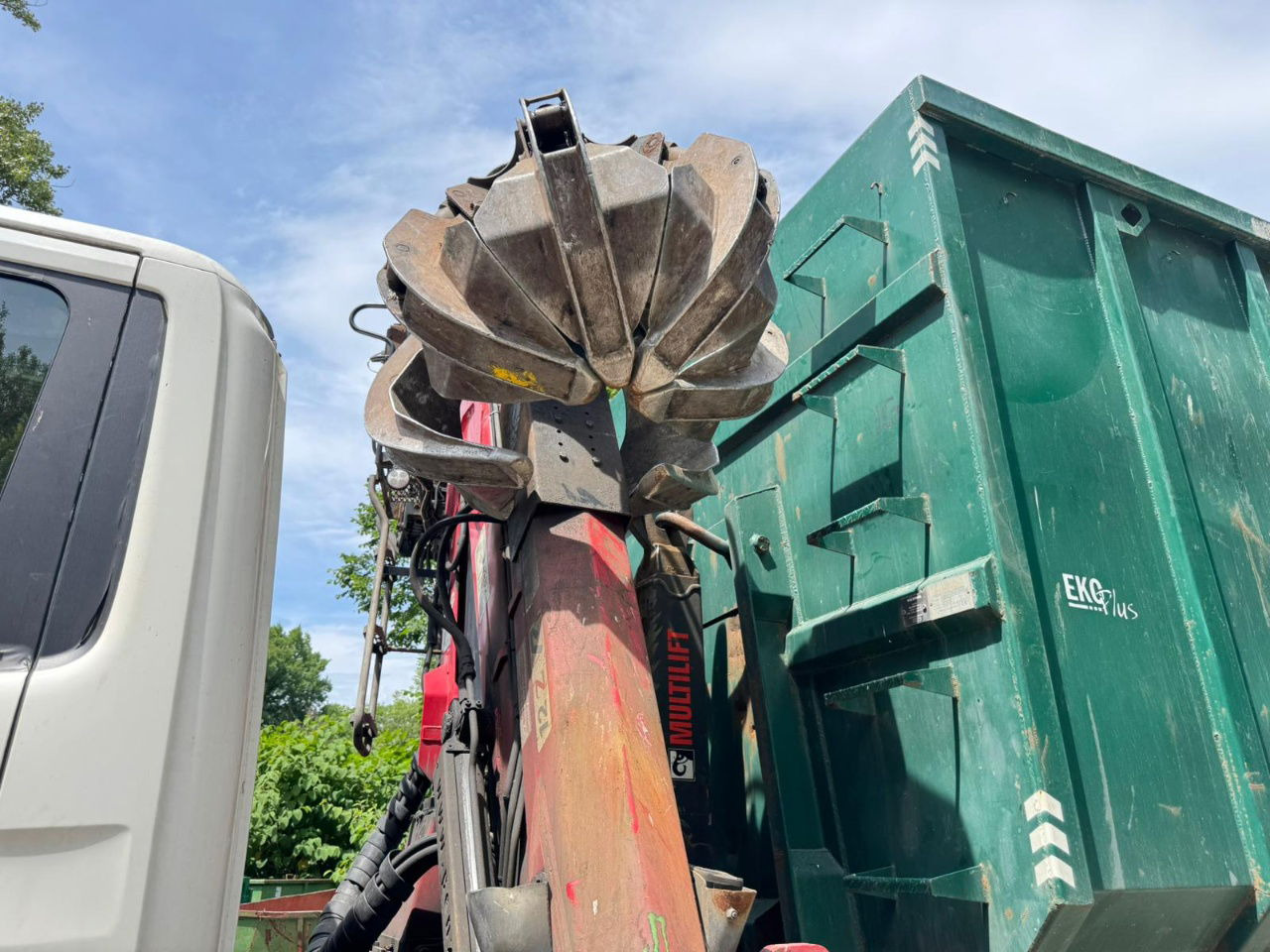 Scania P 410 6x2 penz crane 12Z + abroll multilift + scissors - steering axle - Camion porte-conteneur/ Caisse mobile: photos 2 Scania P 410 6x2 penz crane 12Z + abroll multilift + scissors - steering axle - Camion porte-conteneur/ Caisse mobile: photos 2
