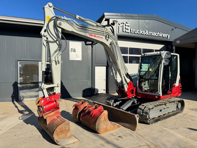 Takeuchi Takeuchi TB290-2 - 2022 Year - Powertilt - 3X Buckets - 945 Hours - Mini pelle: photos 1 Takeuchi Takeuchi TB290-2 - 2022 Year - Powertilt - 3X Buckets - 945 Hours - Mini pelle: photos 1