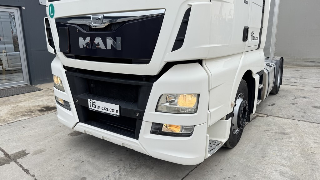 MAN TGX 18.440 4X2 tractor unit - retarder - Tracteur routier: photos 2 MAN TGX 18.440 4X2 tractor unit - retarder - Tracteur routier: photos 2