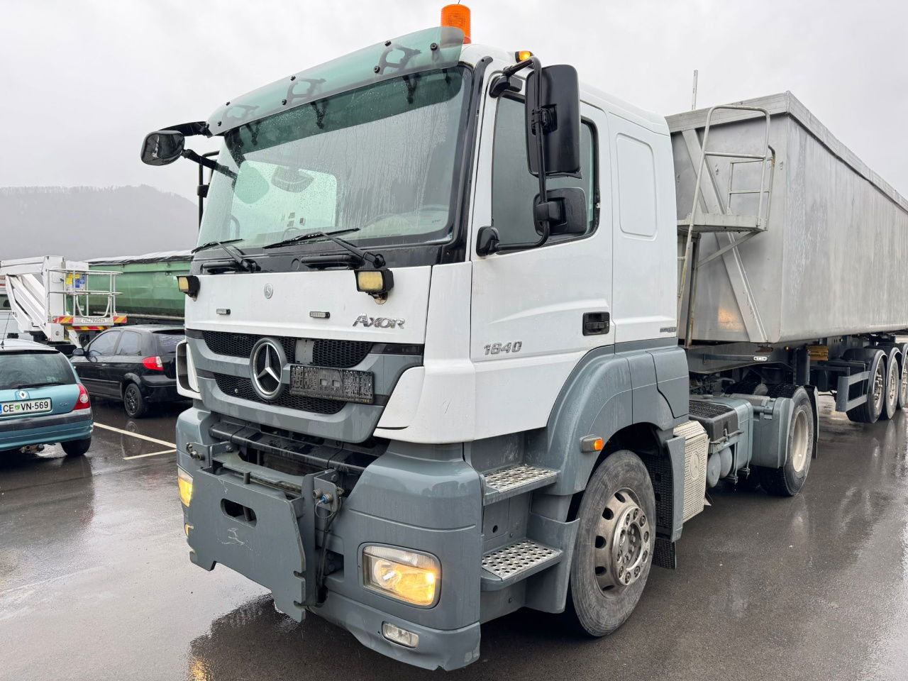 Mercedes-Benz Actros 1840 Axor 1840 LS 4x2 tipper hydraulics - Tracteur routier: photos 1 Mercedes-Benz Actros 1840 Axor 1840 LS 4x2 tipper hydraulics - Tracteur routier: photos 1