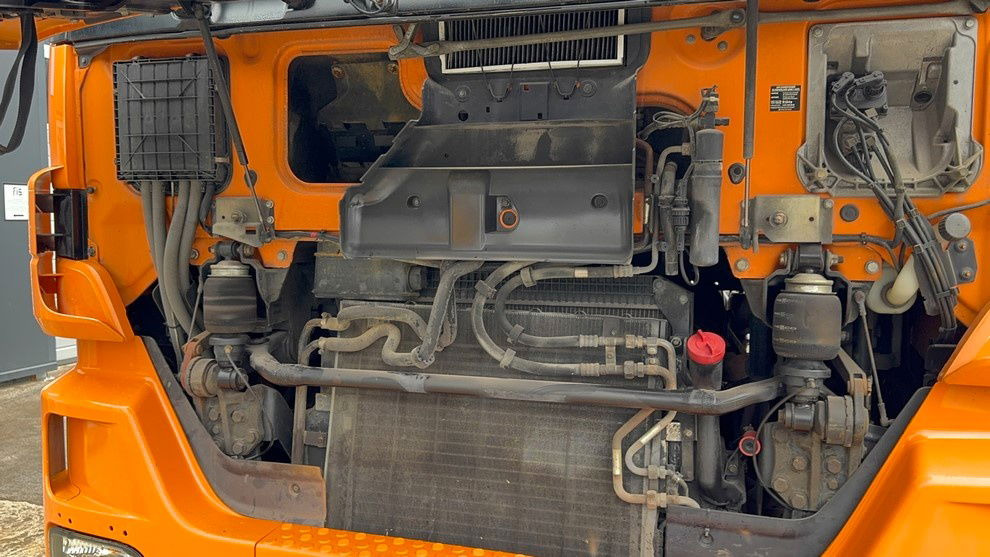 Tracteur routier Mercedes-Benz Actros 1844 4x2 - tractor unit - retarder: photos 25 Tracteur routier Mercedes-Benz Actros 1844 4x2 - tractor unit - retarder: photos 25