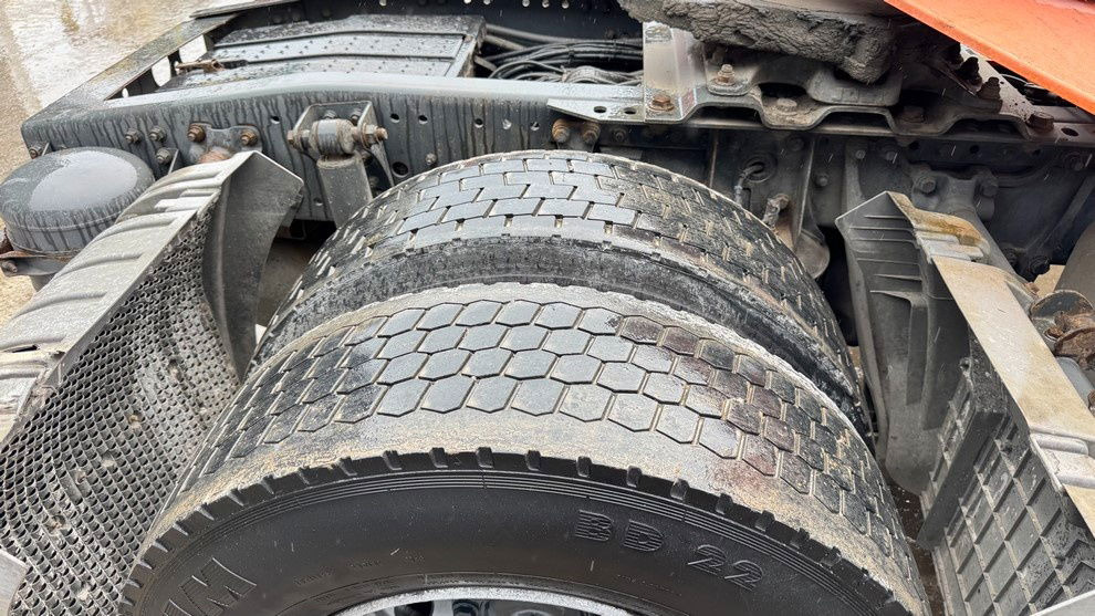 Tracteur routier Mercedes-Benz Actros 1844 4x2 - tractor unit - retarder: photos 11 Tracteur routier Mercedes-Benz Actros 1844 4x2 - tractor unit - retarder: photos 11